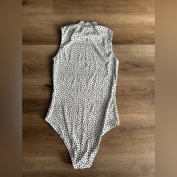 H&M Sleeveless High-Neck Bodysuit, Polka Dot Pattern, Size: S- EUC - Picture 1 of 5